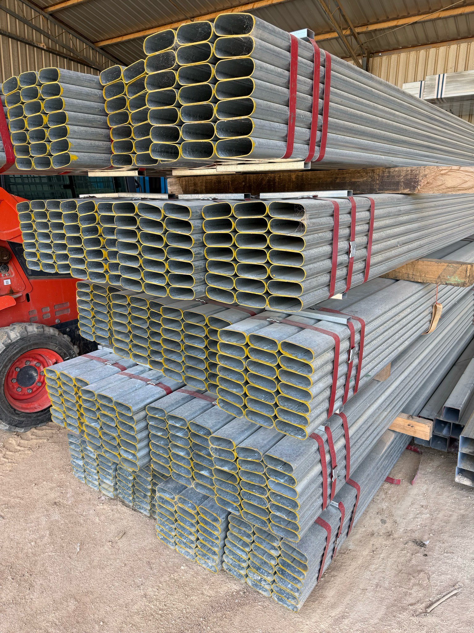 115x42x1.8 Cattle Rail