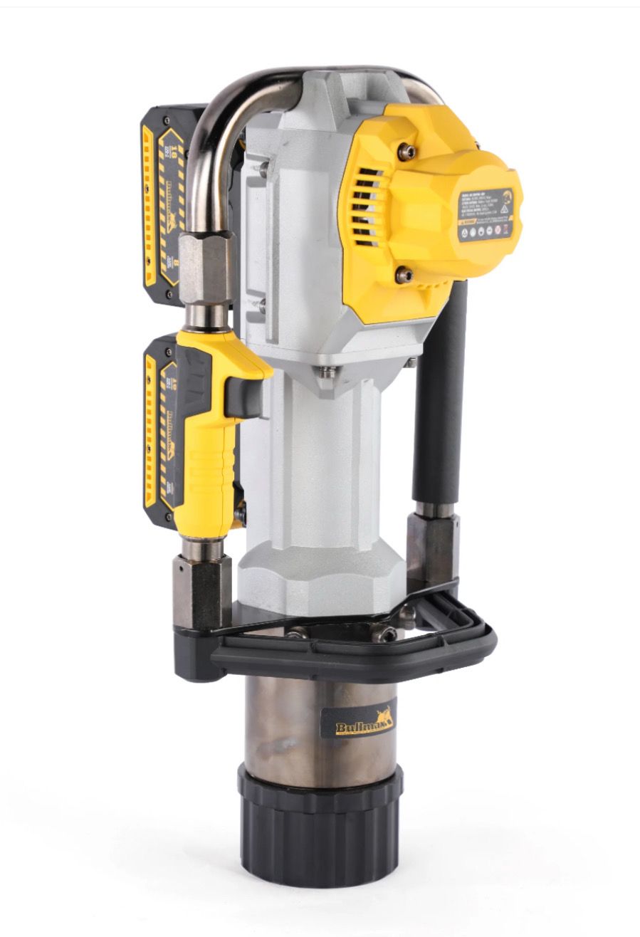 Bullmax Battery Pile Driver
