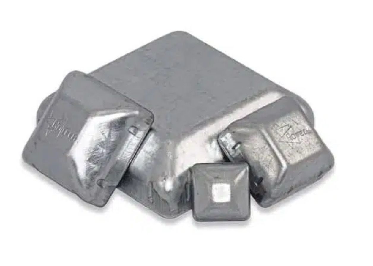 Rotech Square Post Cap