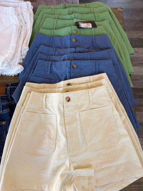 High Waisted shorts and Pockets