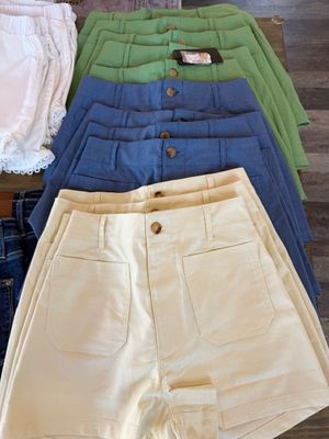 High Waisted shorts and Pockets
