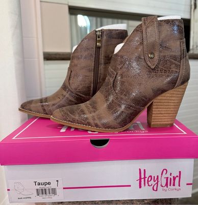 Bar Hoppin Boots