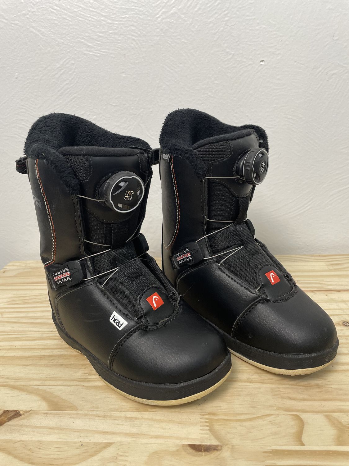 Head Jr Boa Kids Snowboard Boots, Size 13/1 KIDS