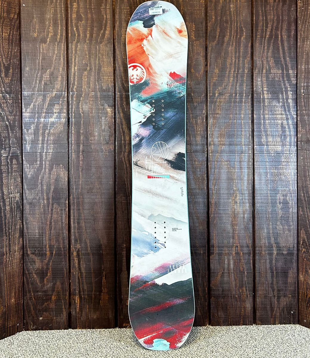 2020 Never Summer Infinity Snowboard 