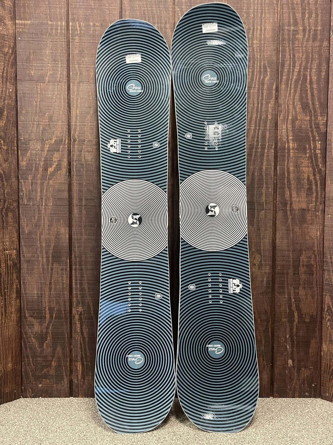 Used 2023 Gnu Riders Choice Snowboard