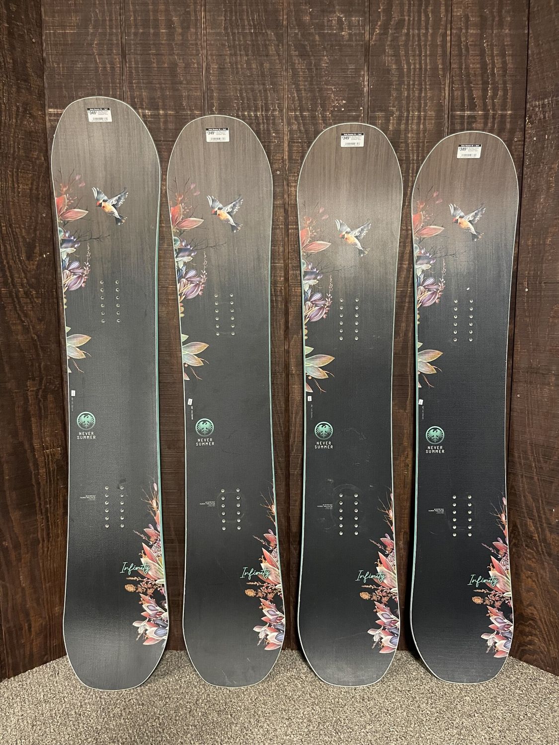 2025 Never Summer Infinity Women&#39;s Snowboard