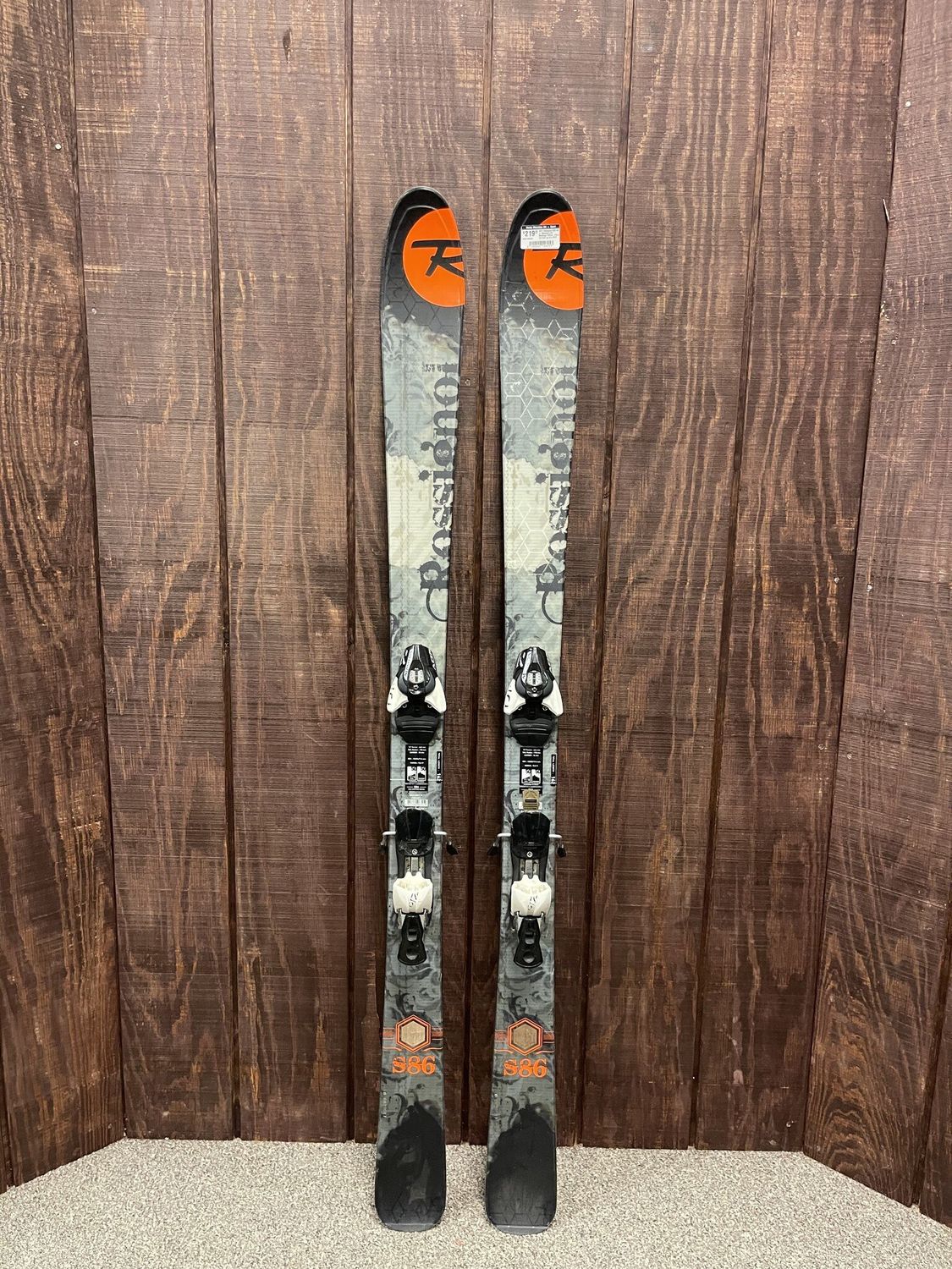 2011 Rossignol S86 ski + Salomon Z10 Bindings 162cm.  Fits a ski boot up to a 24.5