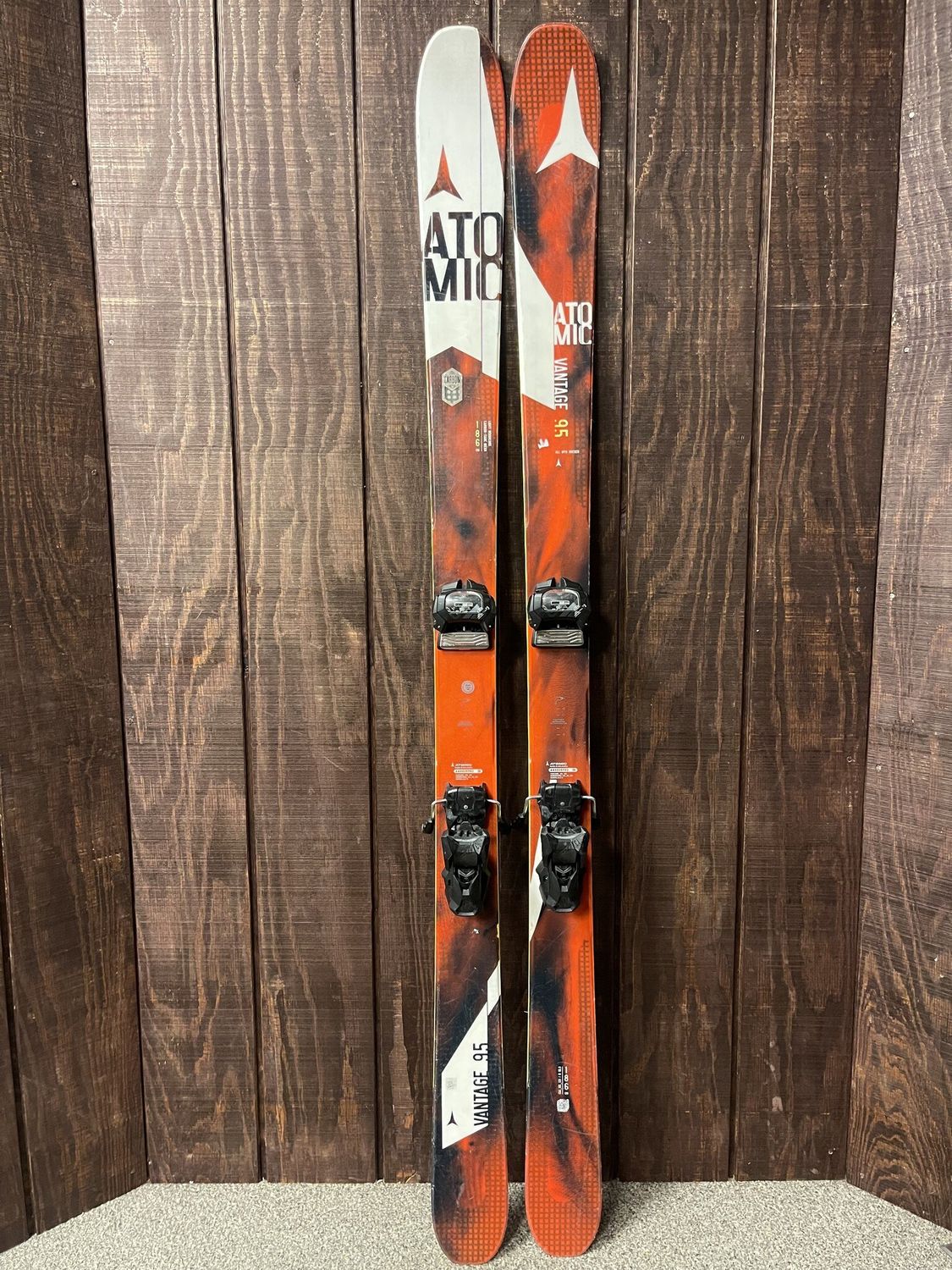 Atomic Vantage 95 C Skis + Tyrolia Attack 13 Bindings 186cm (set for 320mm BSL)
