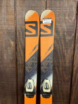 Salomon NFX 130cm キッズ　フリースタイル 希少ジュニア用フリースタイルスキー 130cm SALOMON NFX 106-80-98