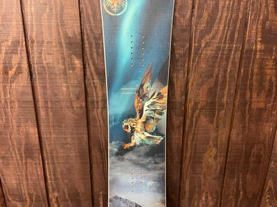 Used 2022 Never Summer Lady West Snowboard 153cm