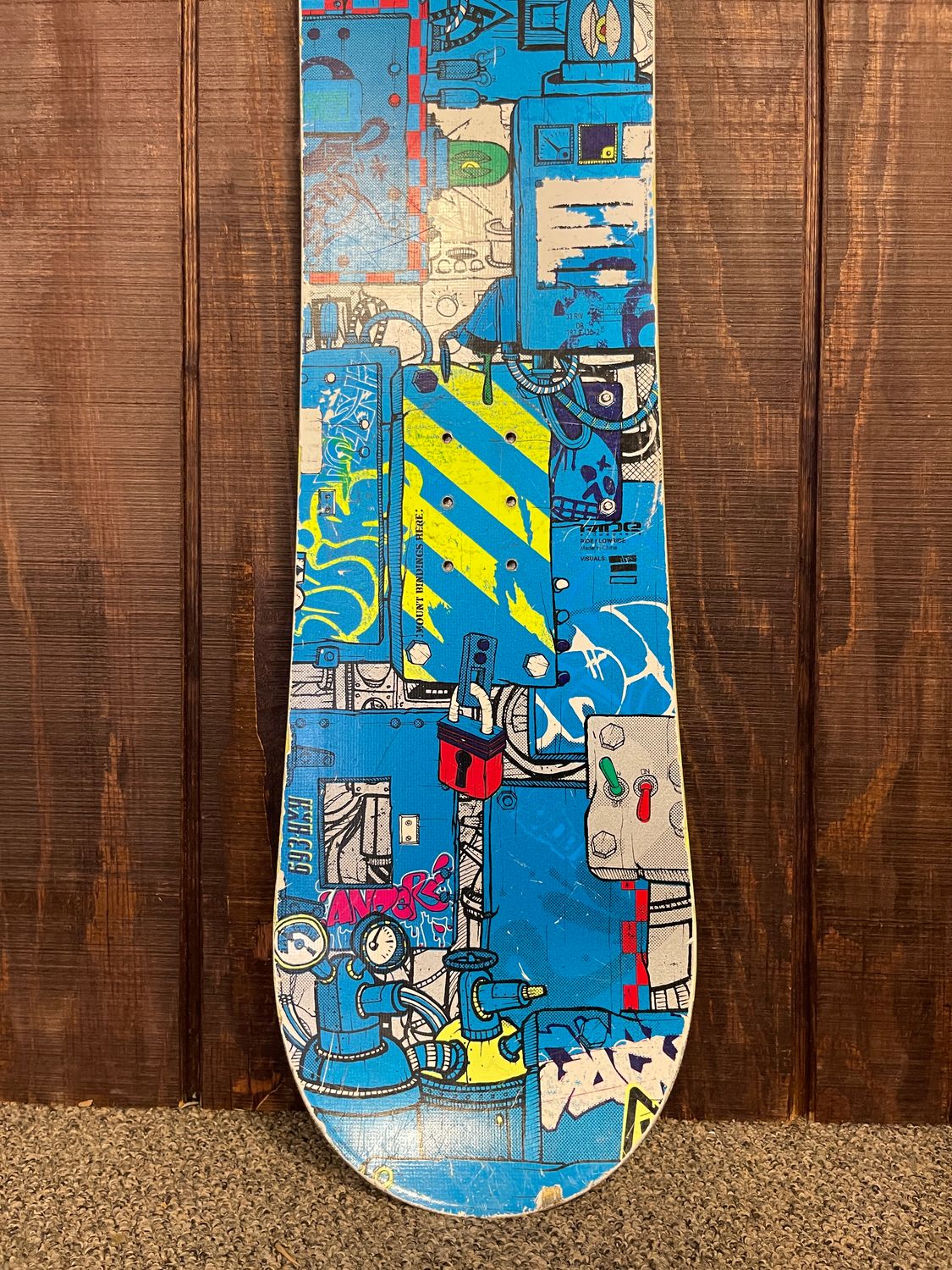 Used Ride LowRide Snowboard 125cm Used Ride LowRide Snowboard 125cm