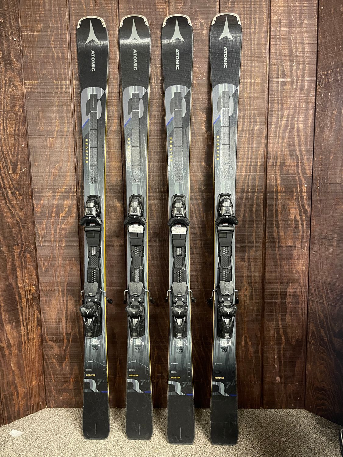 2023 Atomic Redster Q7.8 + M12 Bindings