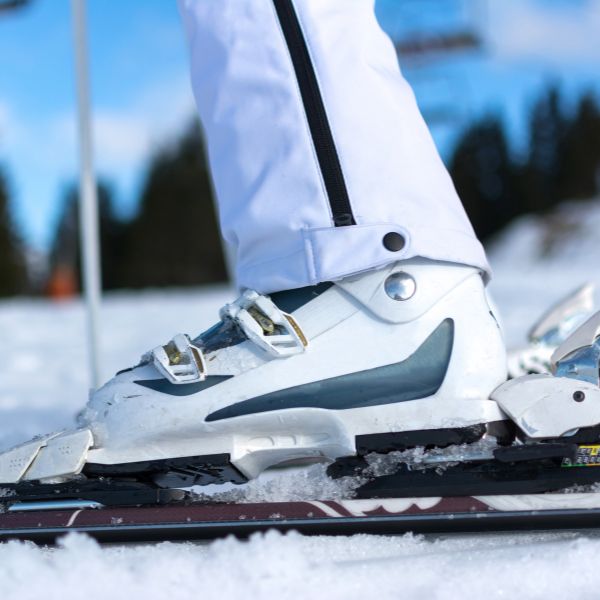 Atomic ETL Skis + Lithium 10 Bindings, Size 125cm