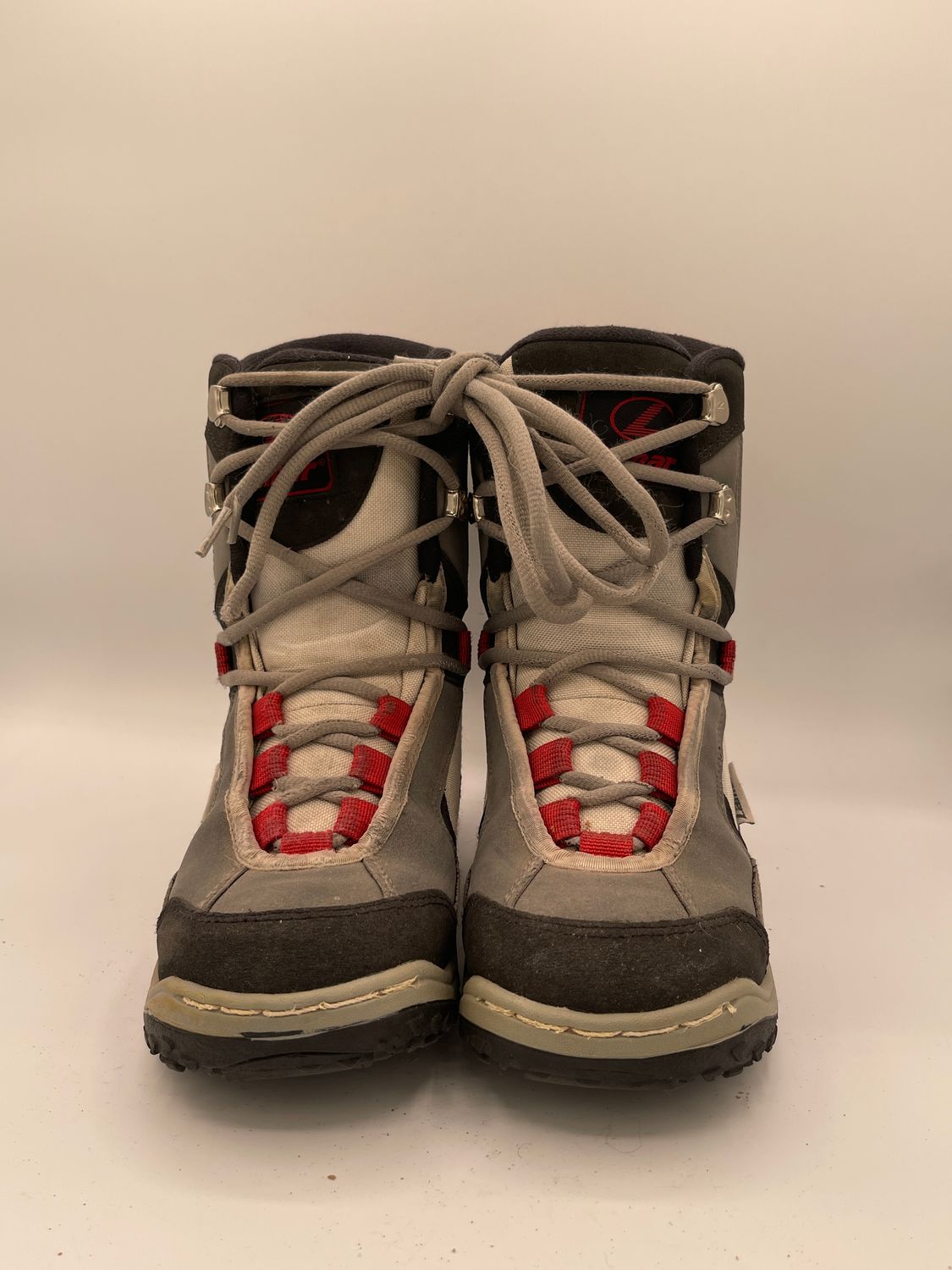 Lamar Kids Snowboard Boots, Size 2 KIDS SOLD AS IS NO REFUNDS OR EXCHANGES