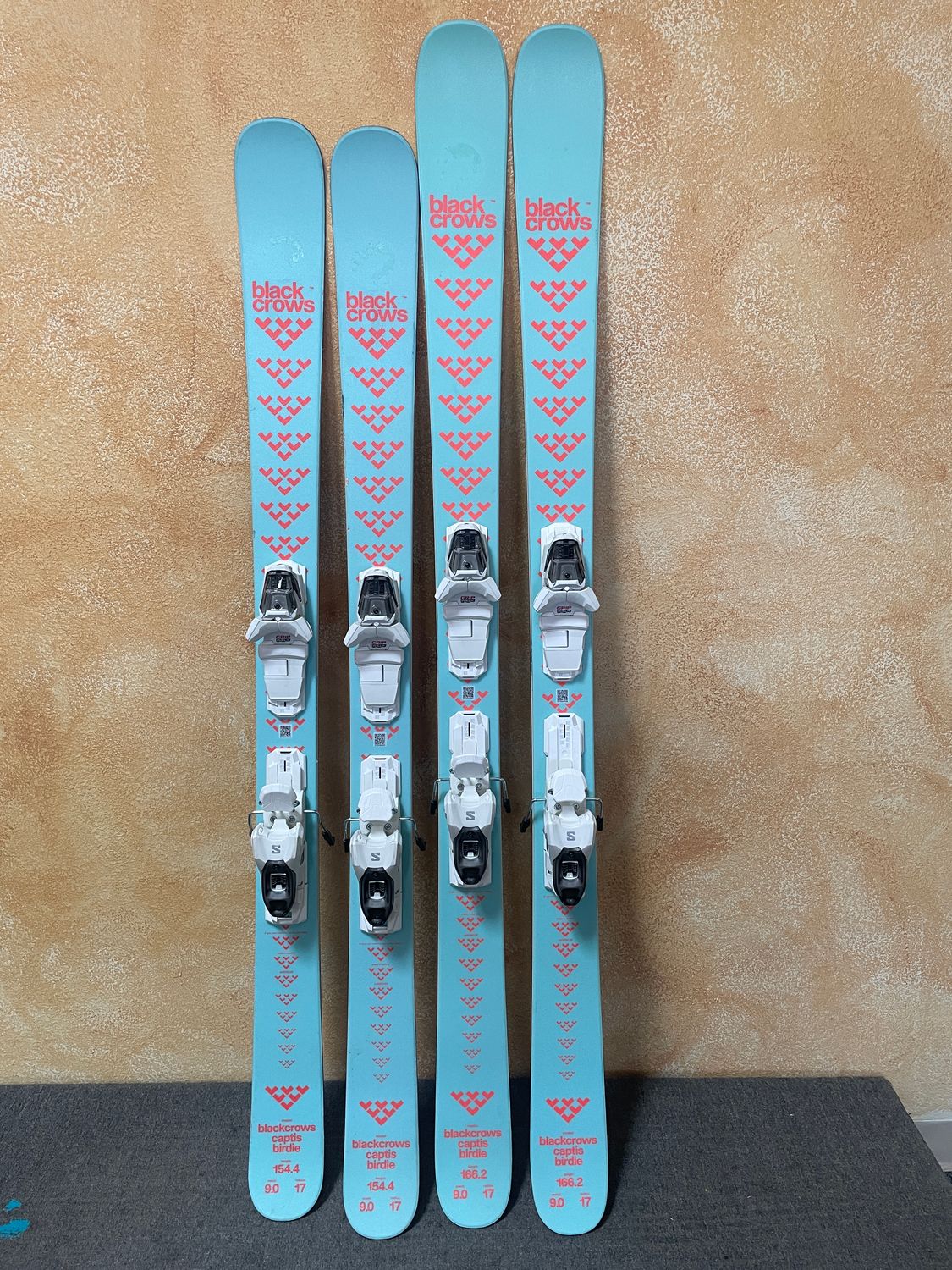 Used 2024 Black Crows Captis Birdie Skis + Salomon M10 GW Bindings