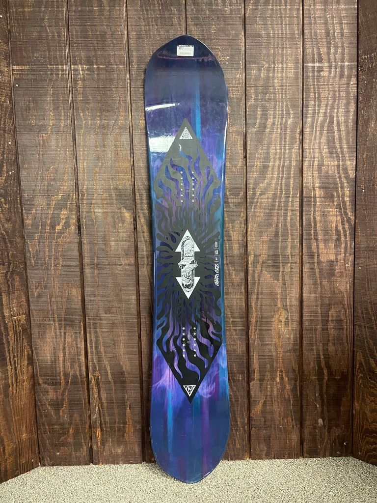 Used 2025 Nidecker Gamma APX Snowboard 157cm