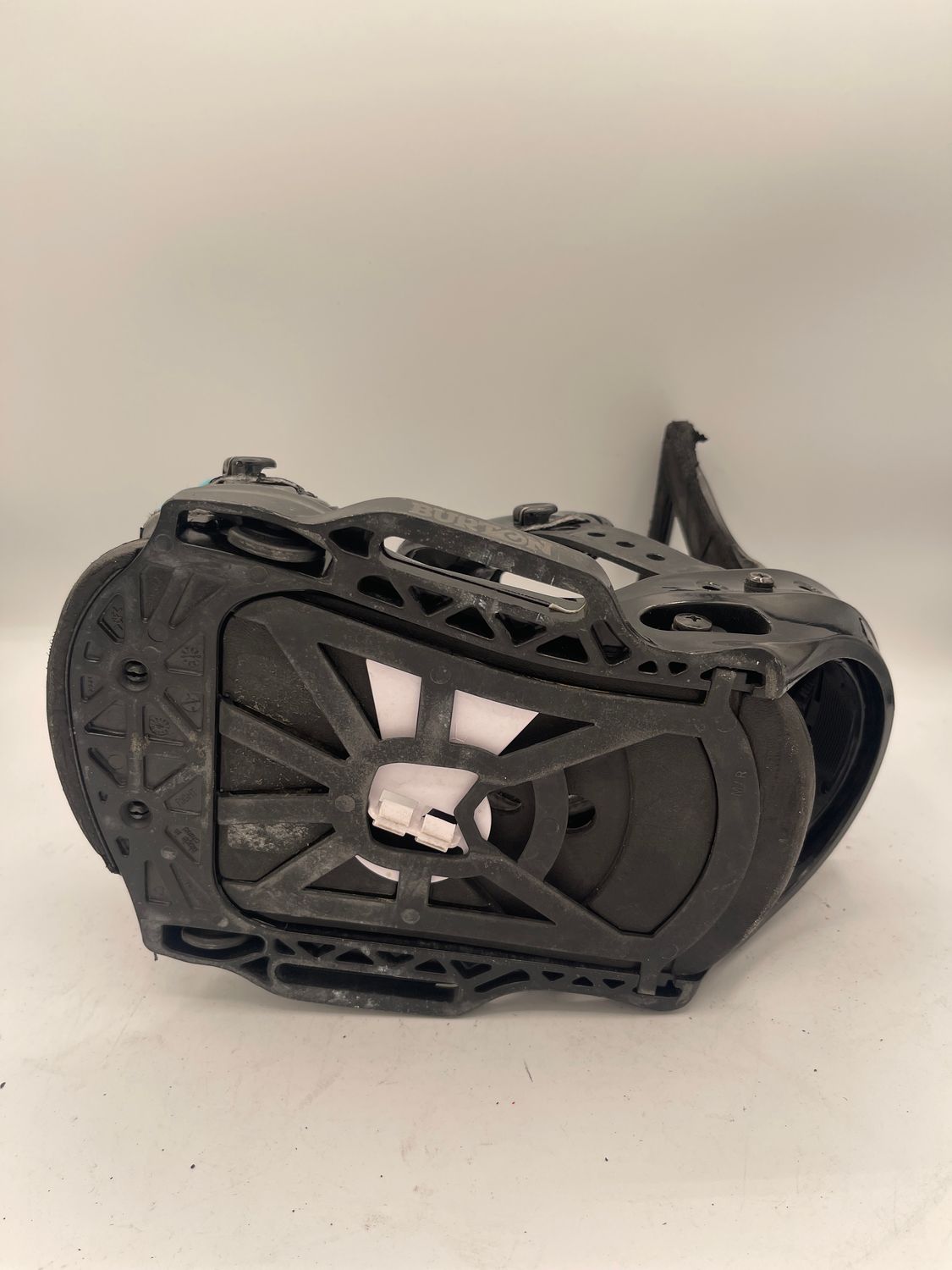 USED Burton Custom EST Bindings, Size Medium USED Burton Custom EST Bindings, Size Medium