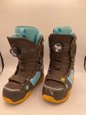 DC Superpark Snowboard Boots, Size 5 WMNS