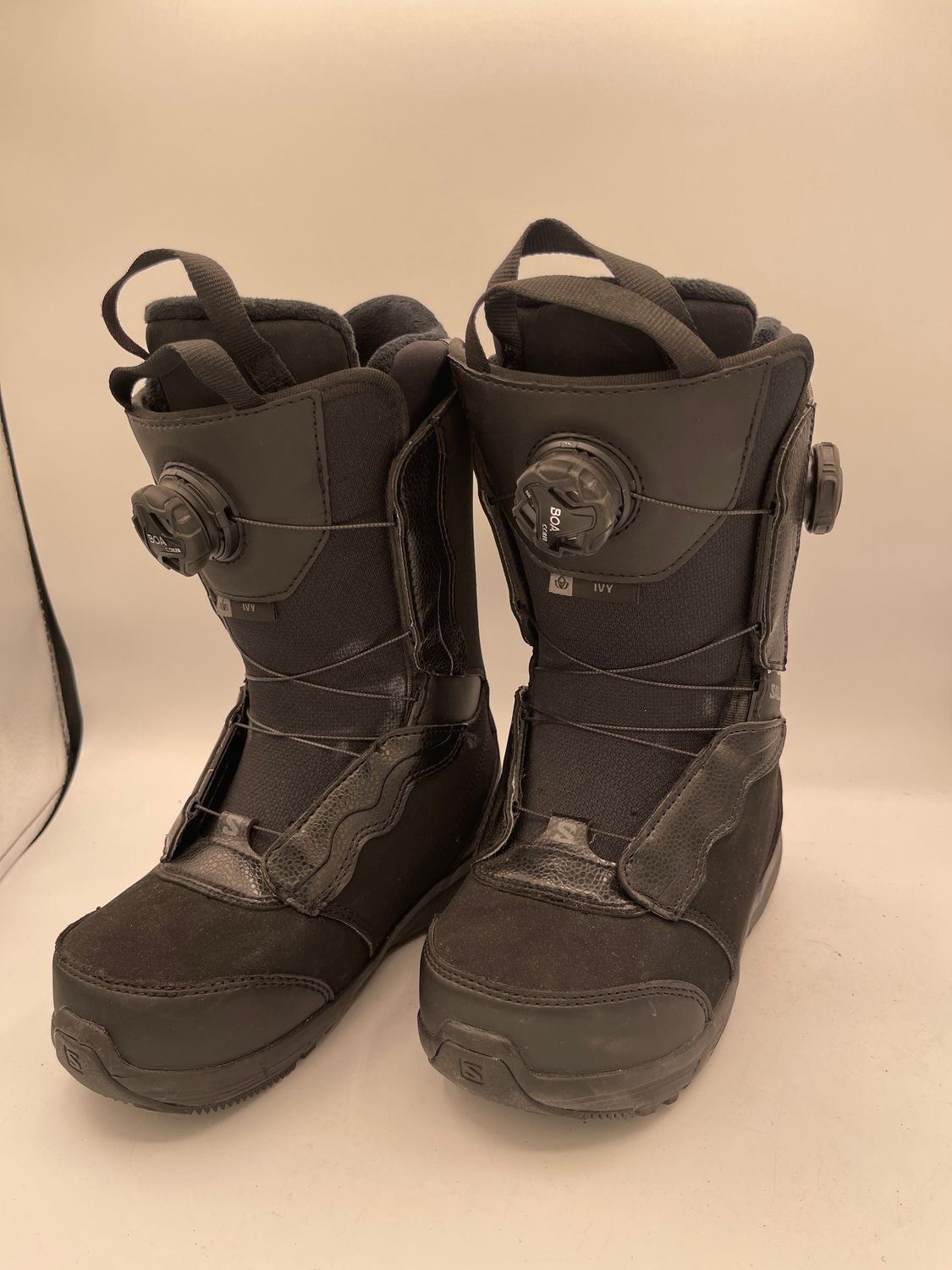 Used Salomon Ivy Boa Snowboard Boots, Womens Size 5