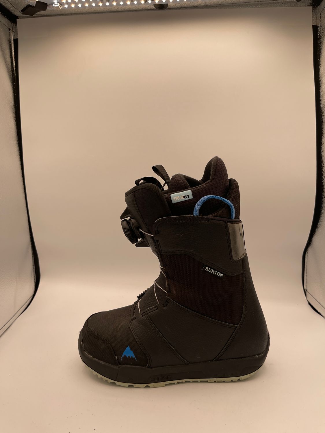 Used Burton Progression BOA Women's Snowboard Boots