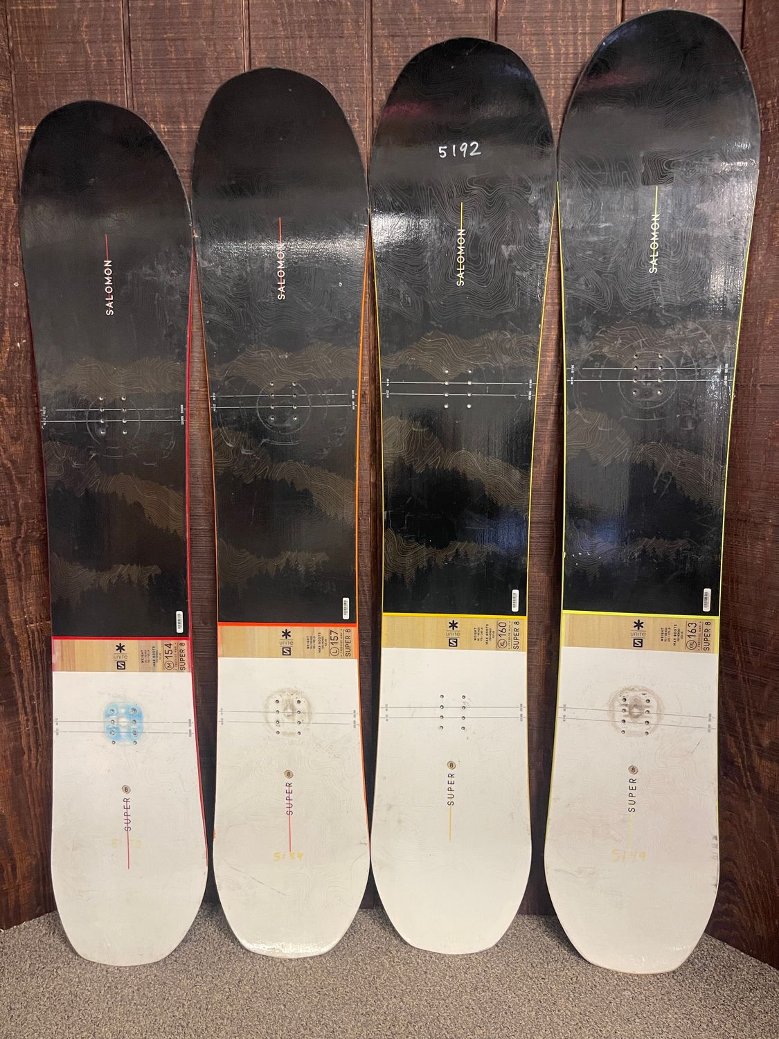 Used 2021 Salomon Super 8 Snowboard