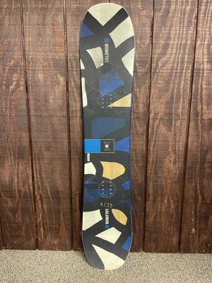 Used 2020 Salomon El Capitan Kids Snowboard, 130cm