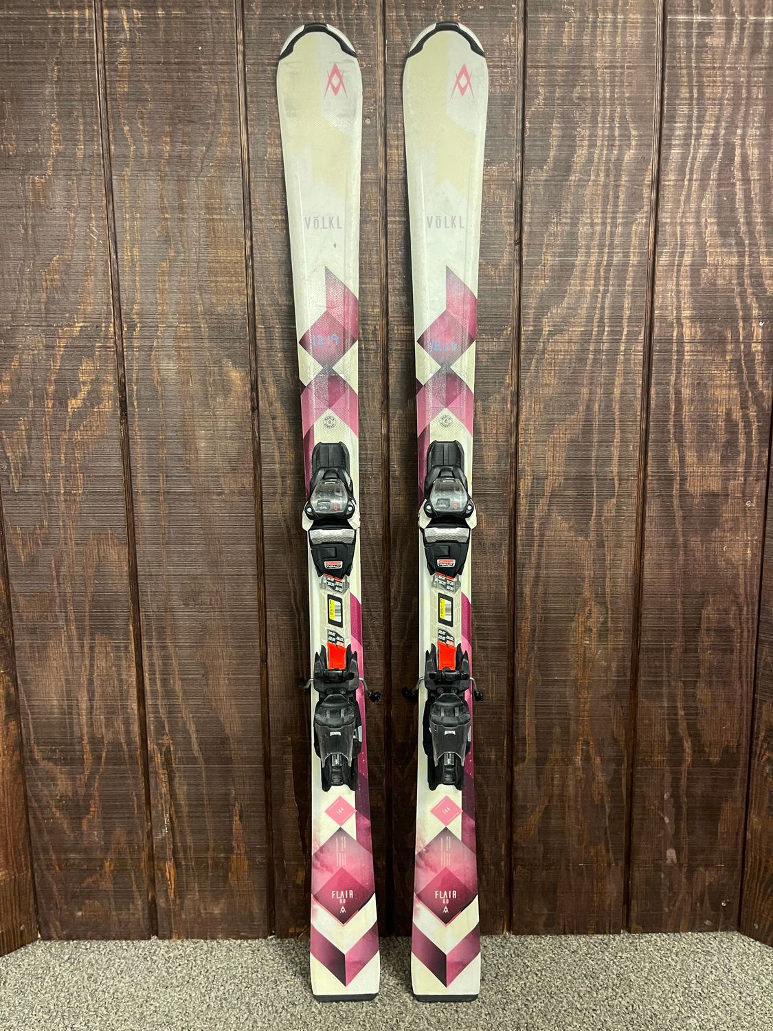 Used Volkl Flair 8.0 Skis + FDT10 Adjustable Bindings