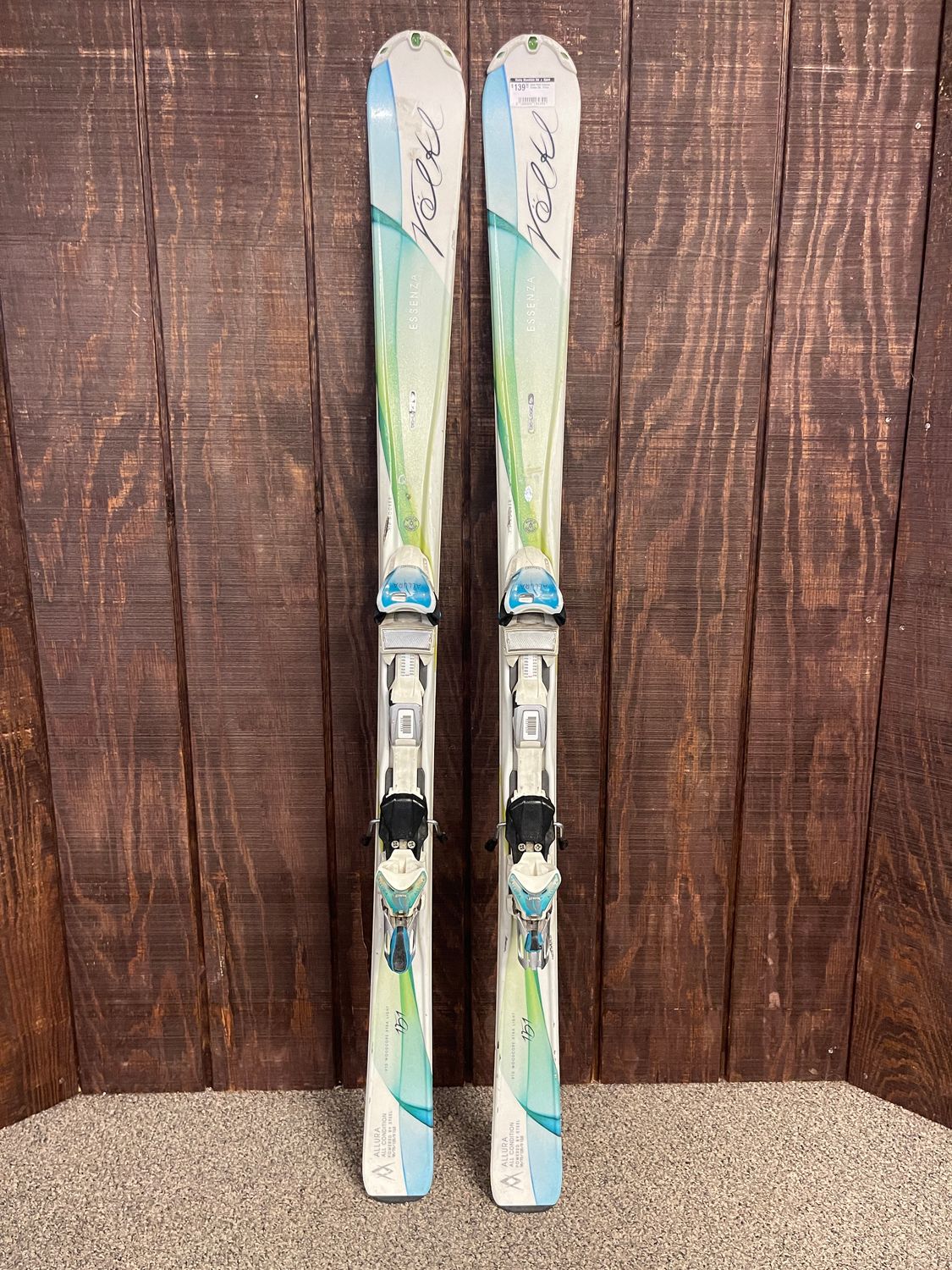 Used Volkl Essenza Unisex Ski, 151cm