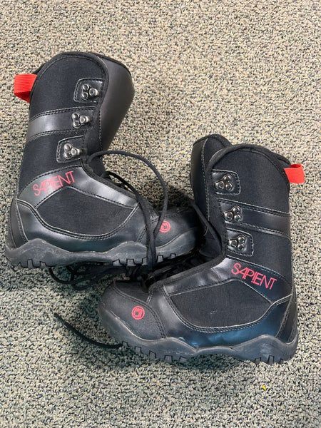 Used Women's Sapient Snowboard Boots, Size 6.0