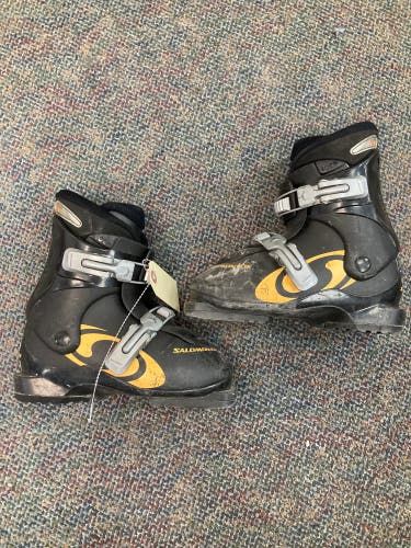 Used Salomon T2 Performa Used Ski Boots (Final Sale)
