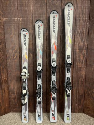 Atomic 2R Skis + Demo Bindings