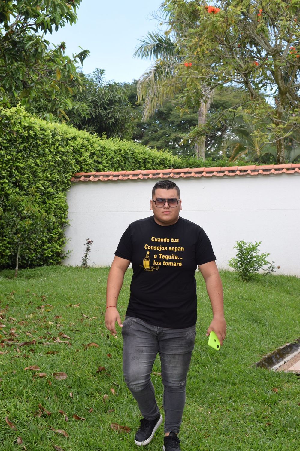Camiseta “Cuando tus consejos sepan a Tequila… los tomaré”