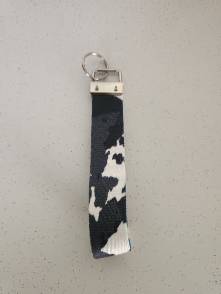 Pretty Little Extras - Monochrome Splash Wristlet