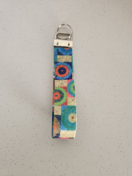 Pretty Little Extras - Retro Circles Wristlet