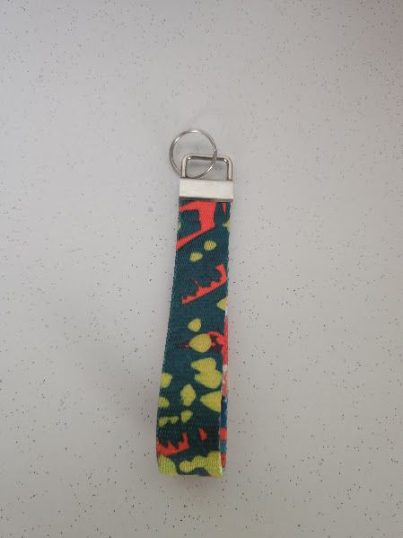 Pretty Little Extras - Tropical Splash Wristlet