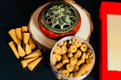 RootScent | Hoang Dan Incense Cone Set with Burner