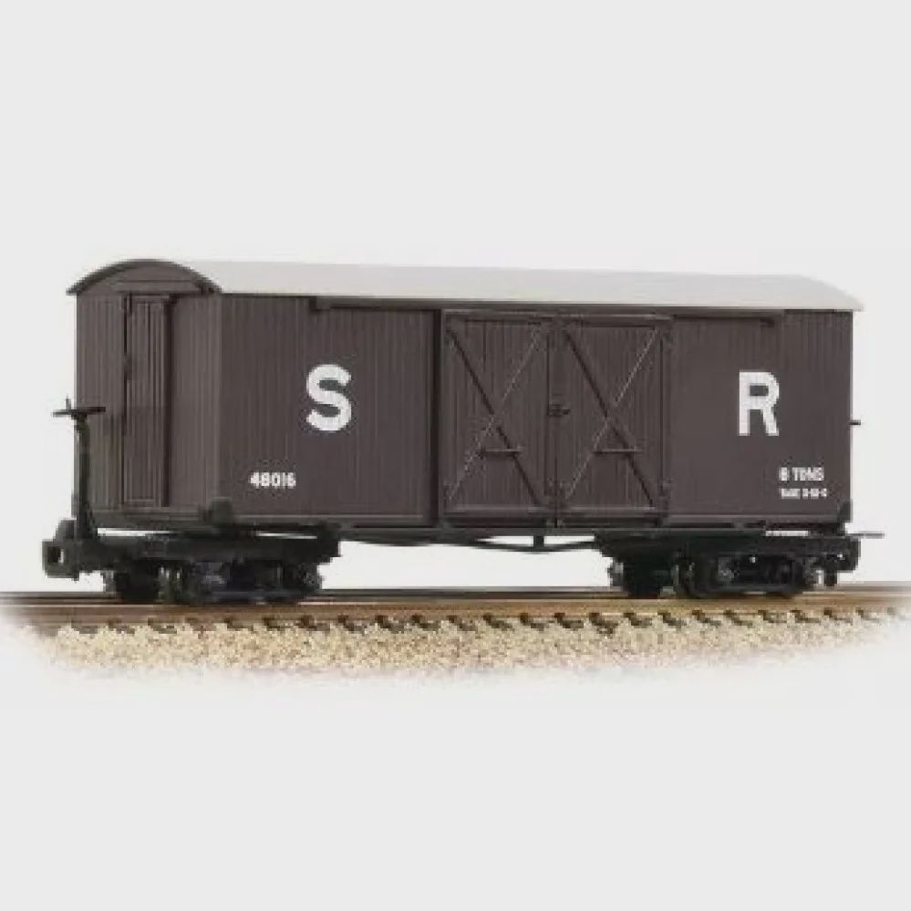 393-028 BOGIE COVERED GOODS WAGON SR BROWN.