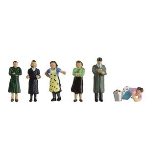 379-319 1940/50s STATION STAFF N GAUGE