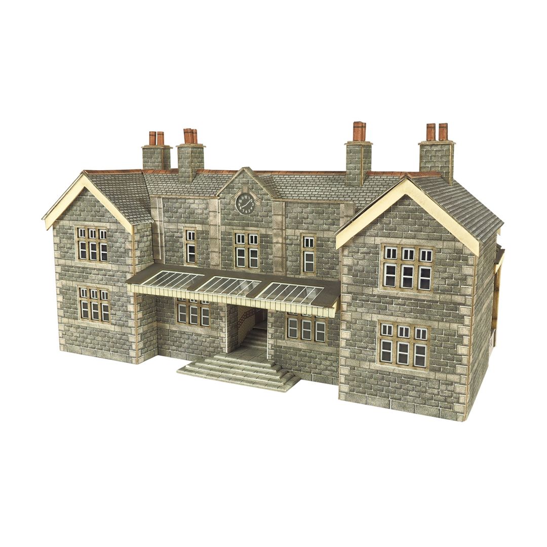 PN920 Metcalfe N Gauge Mainline Station Booking Hall