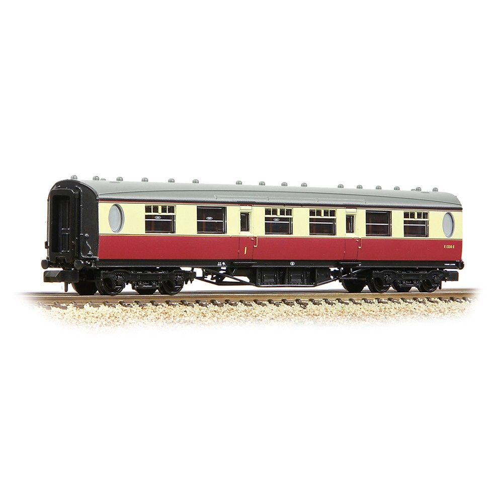 Graham Farish 376-226A LNER Thompson Composite Corridor BR Crimson &amp; Cream