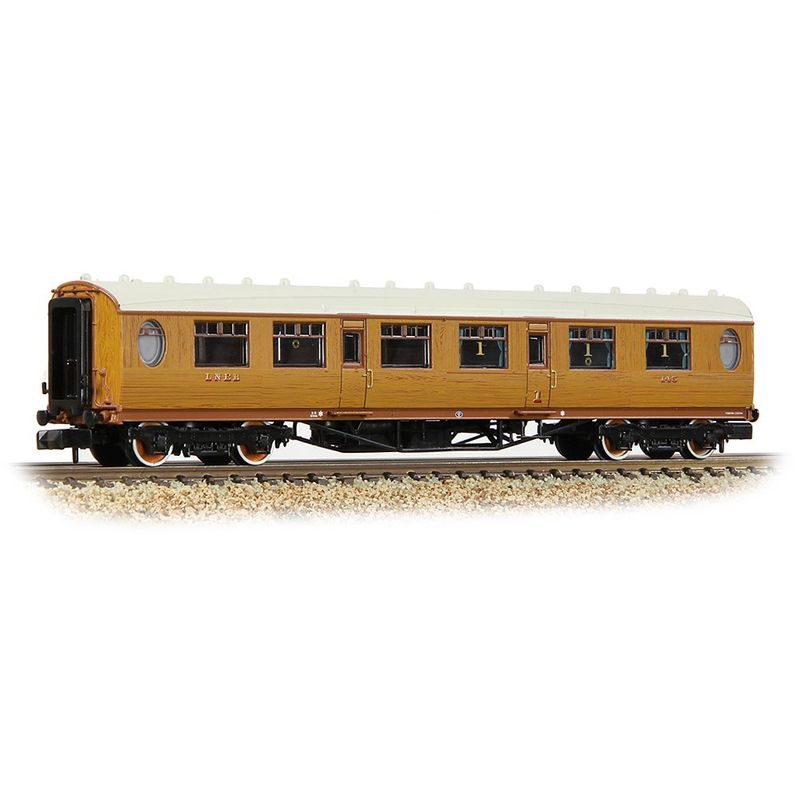 Graham Farish 376-225B LNER Thompson Composite Corridor LNER Teak Effect