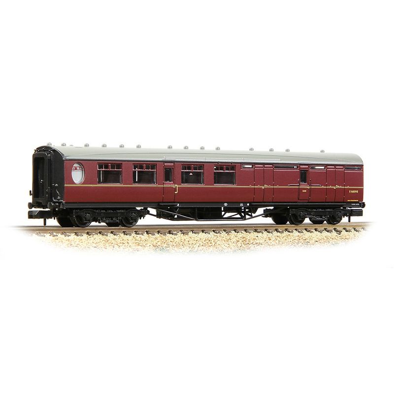 Graham Farish 376-277A LNER Thompson Brake Second Corridor BR Maroon