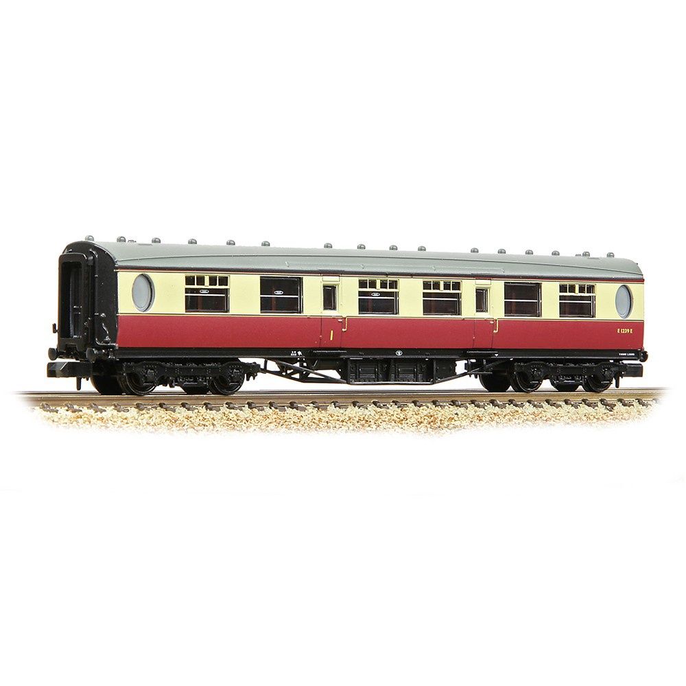 Graham Farish 376-226B LNER Thompson Composite Corridor BR Crimson &amp; Cream