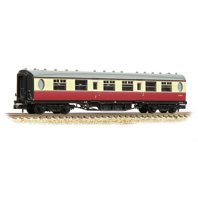 Graham Farish 376-226B LNER Thompson Composite Corridor BR Crimson &amp; Cream