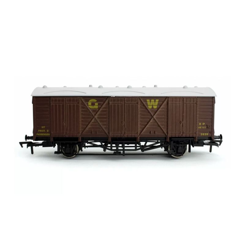 Dapol 4F-014-013  OO Gauge Fruit D Van GWR 2839