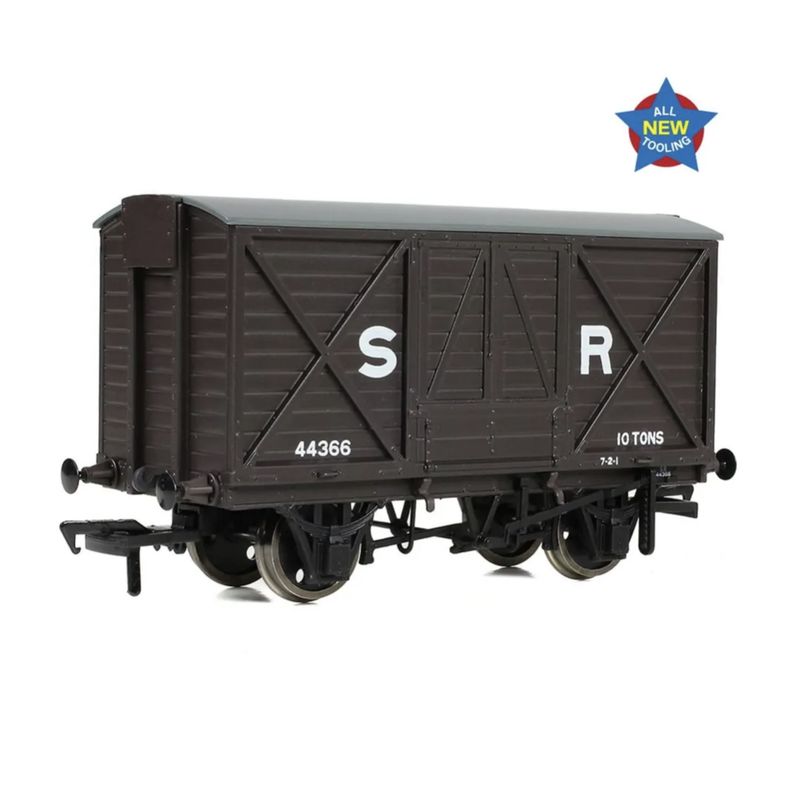 EFE Rail E87056 OO Gauge LSWR 10T Ventilated Van in SR Early Brown