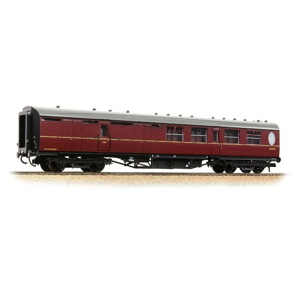 Bachmann 34-462 OO Gauge Thompson 2nd Class Brake Corridor BR Maroon