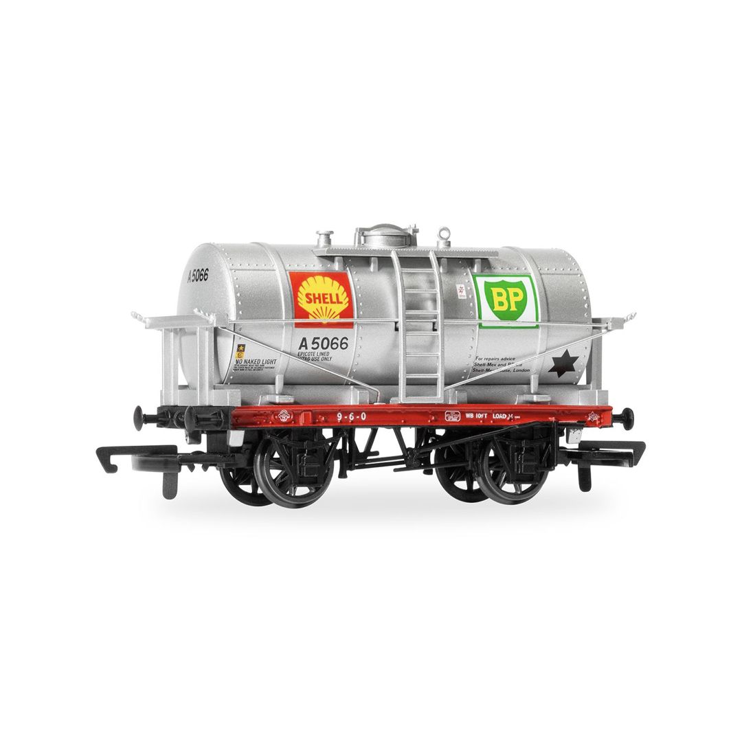 Hornby R60292 OO Gauge BP Shell - 5066 - 14t Tanker Wagon