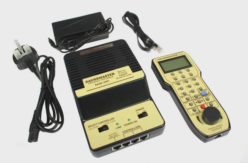 Gaugemaster DCC02 Prodigy Advance 2 Starter Package