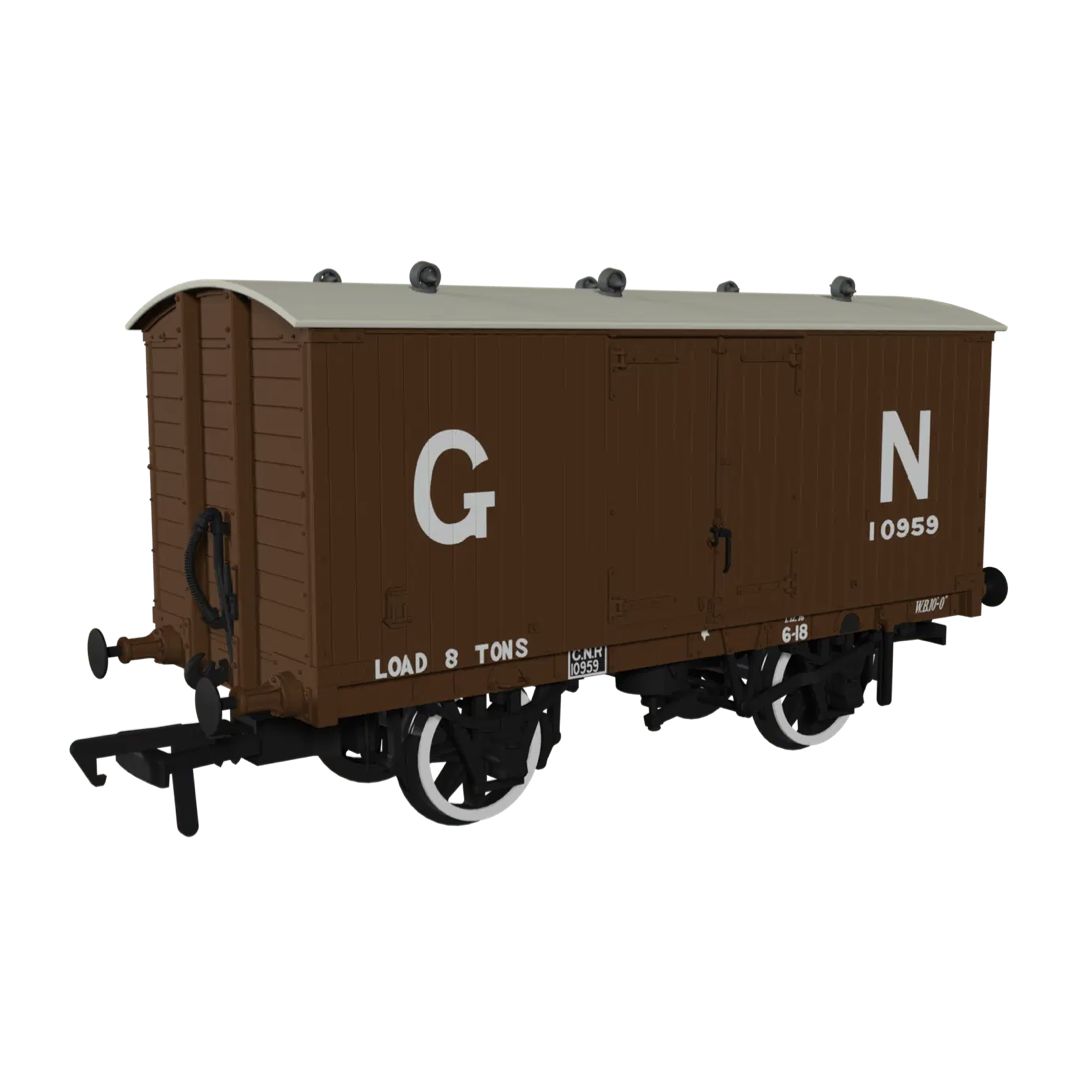 Rapido 930001 OO Gauge GNR 8 Ton Van – GN Livery No.10959